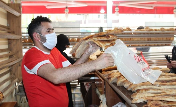 Iğdır’da fırıncıların yoğun pide mesaisi