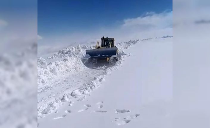 Kar kalınlığı 4 metreyi aştı