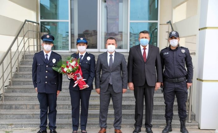 Edremit Kaymakamı Türkman’dan kahraman polislere ziyaret