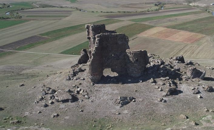 Kız Kalesi, onarılarak turizme kazandırılmayı bekliyor