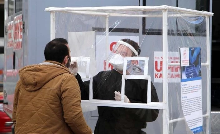 Kovid-19 testlerinin pozitiflik oranı son iki ayda 3 kat arttı
