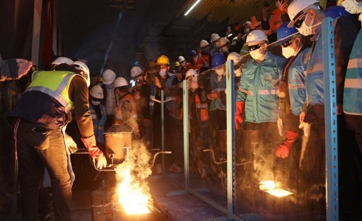 Sabiha Gökçen Havalimanı metroyla Kadıköy