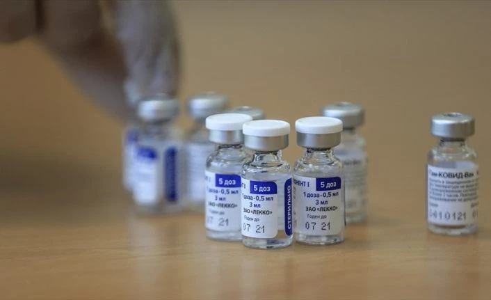 Sağlık Bakanı Koca: Sputnik V aşısının acil kullanımına onay verildi