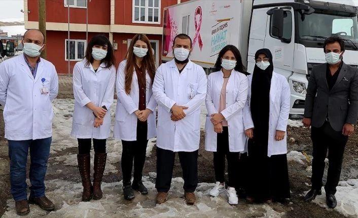 Sağlık ekipleri salgına rağmen 