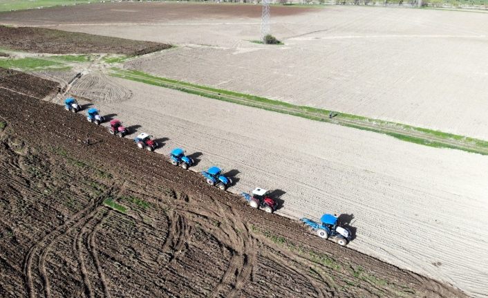 Türkiye’nin 3. büyük ovasında çiftçiler ekime başladı