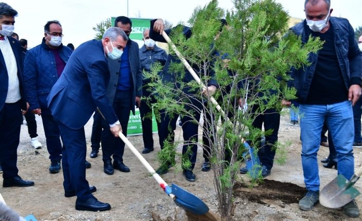 Yeşilyurt’ta fidan dikme kampanyasına destek