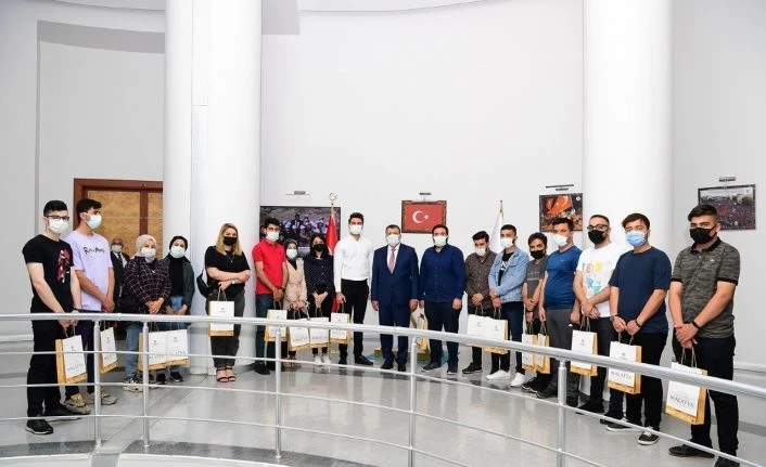 AK Gençlik’ten Başkan Gürkan’a ziyaret