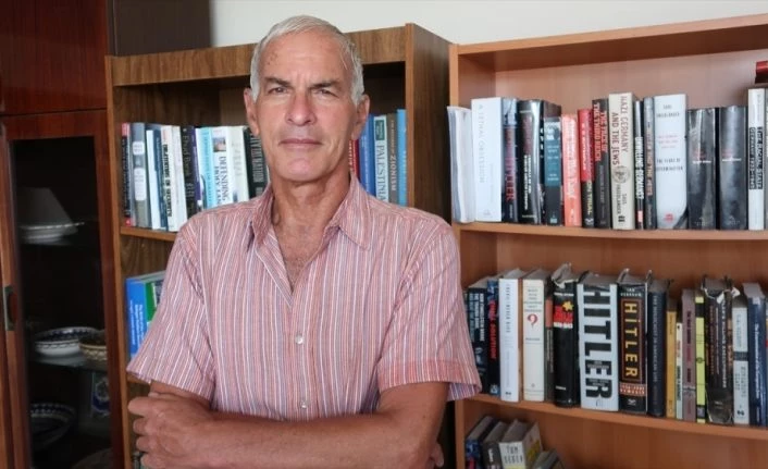 Amerikalı ünlü Yahudi profesör Finkelstein: İsrail sadece savaş suçları işlemiyor, insanlığa karşı suç işliyor