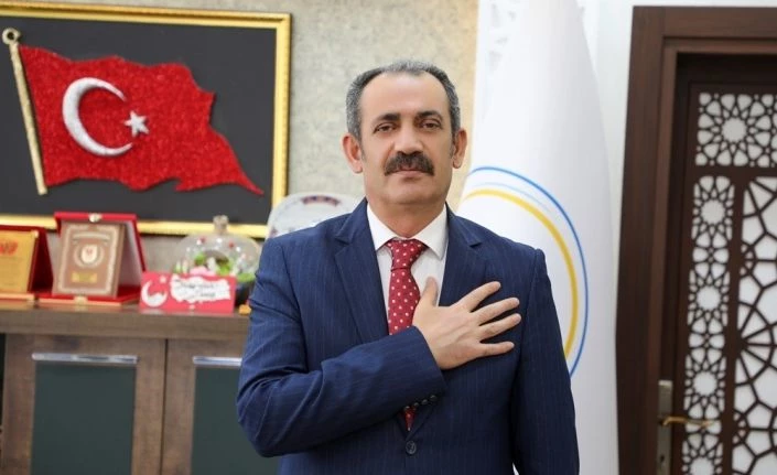 Gürpınar Belediye Başkanı Tanış’tan Kadir Gecesi mesajı