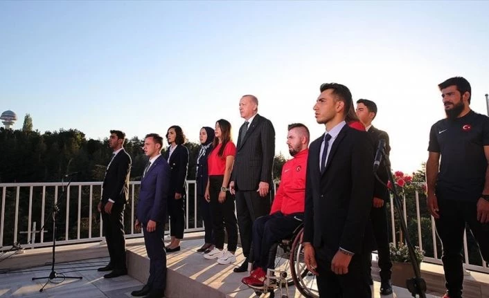 Cumhurbaşkanı Erdoğan tüm yurtta saat 19.19