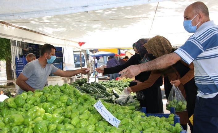 Elazığ’da 6 ayrı noktada pazar kuruldu, tedbirler alınarak açıldı