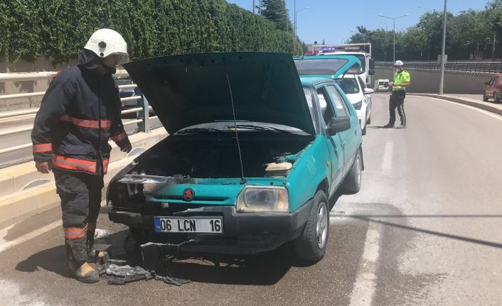 Elazığ’da araç yangını