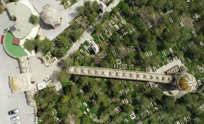 Erzincan’ın manevi mekânlarından Terzibaba havadan görüntülendi