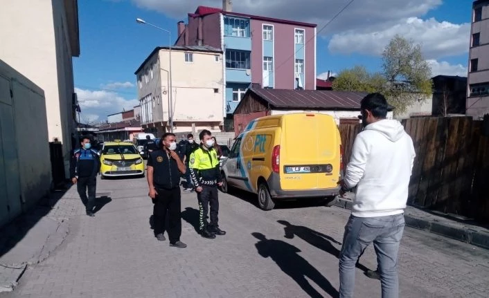 Göle’de polis ve zabıtadan ortak uygulama