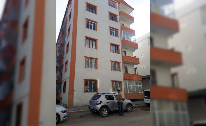 Iğdır’da apartmanın bodrum katında kadın cesedi bulundu