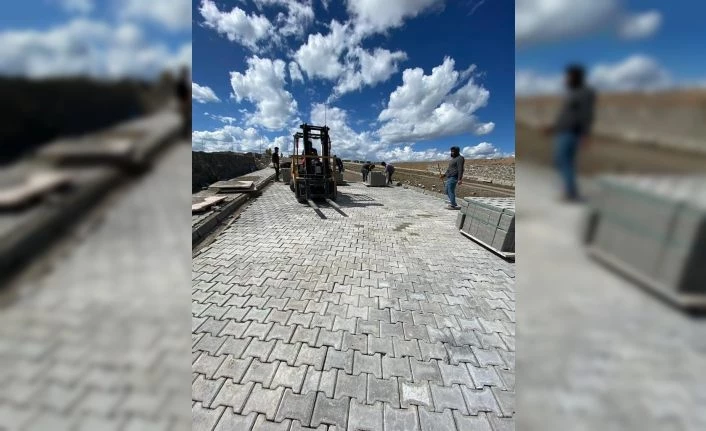 Kars’ta, TDİ Besi Organize Sanayi Bölgesi’nde çalışmalar sürüyor