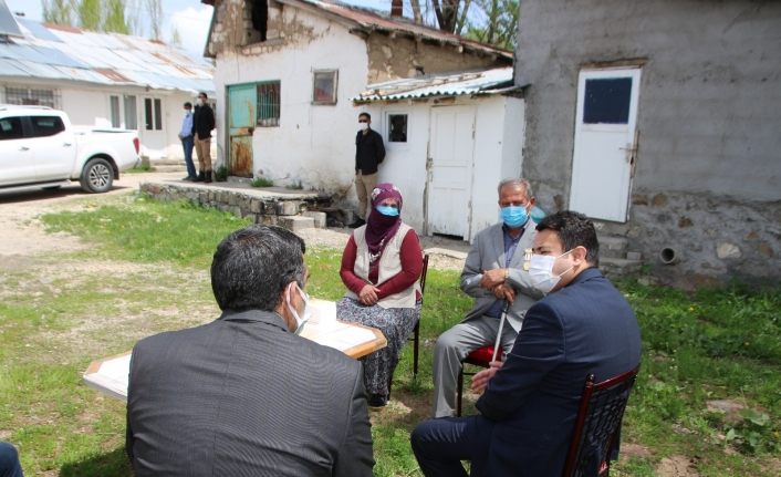 Kaymakam Avcı’dan Kıbrıs gazisine madalya