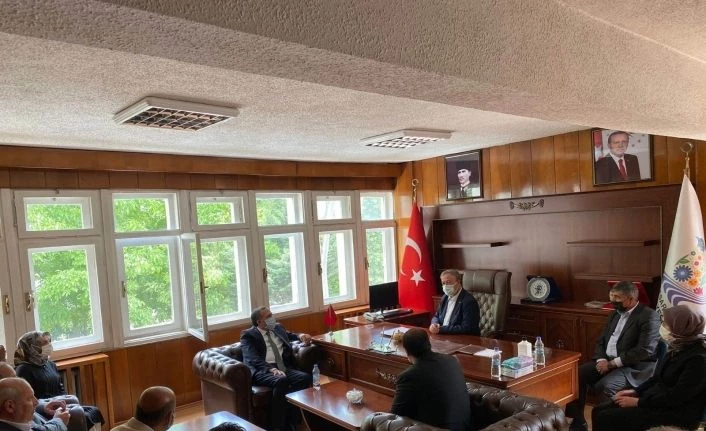 AK Parti Van Milletvekili Arvas, Bahçesaray ilçesini ziyaret etti