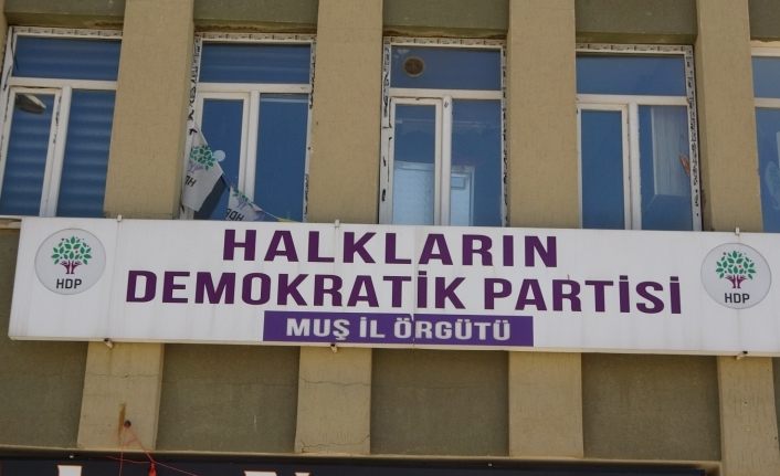 Muş’ta HDP önünde eylem yapan ailelerin sayısı 5’e yükseldi