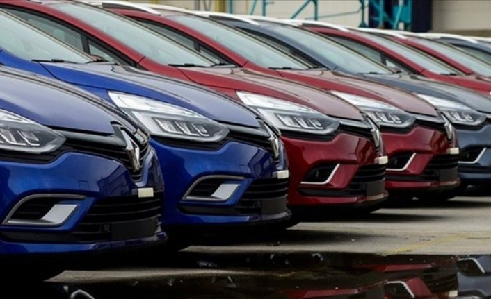 Otomobil satışlarında Renault, hafif ticaride Ford ilk sırada yer aldı