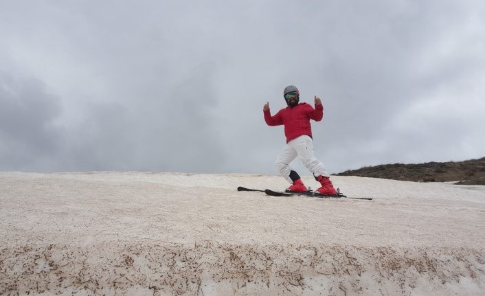 (Özel haber) Mayıs ayında kayak keyfi