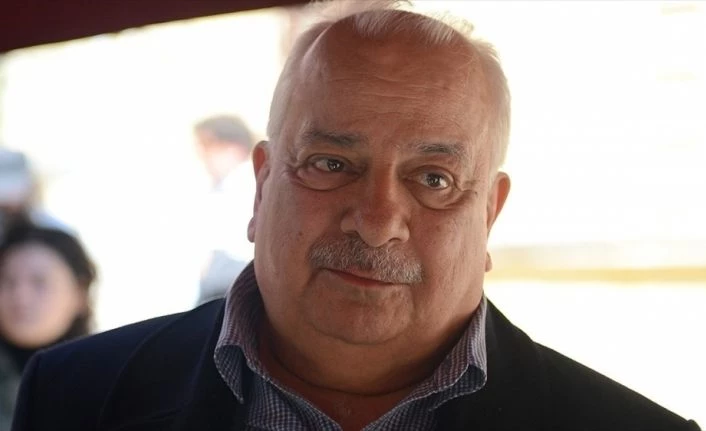 Sinemanın ve tiyatronun duayen oyuncularından Zeki Alasya, vefat yıl dönümünde anılıyor