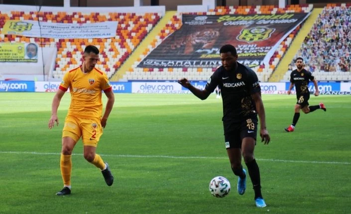Süper Lig: Yeni Malatyaspor: 0 - Kayserispor: 1 (İlk yarı)