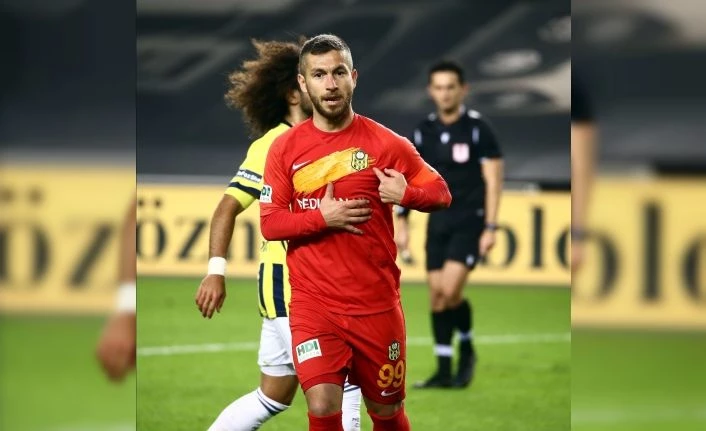 Süper Lig’in en çok gol atan yerli futbolcusu Adem Büyük oldu