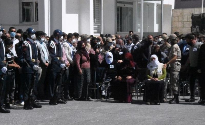 Bitlis şehitleri için uğurlama töreni düzenlendi