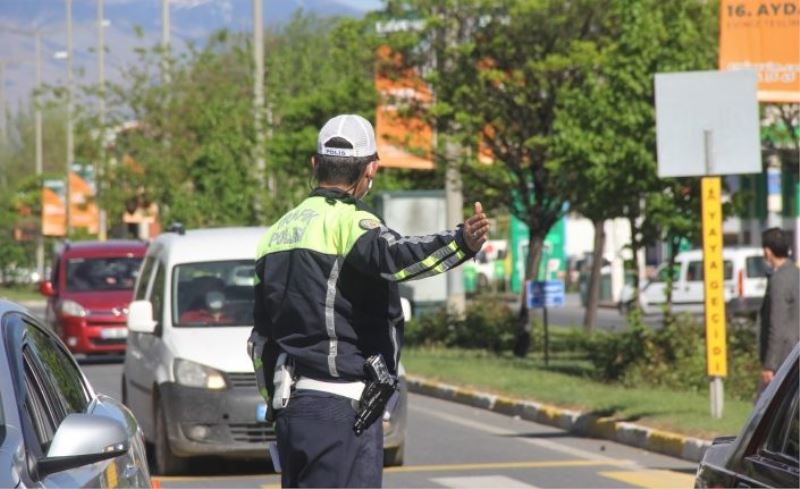 Erzincan’da trafiğe kayıtlı araç sayısı Nisan ayı sonu itibarıyla 62 bin 196 oldu