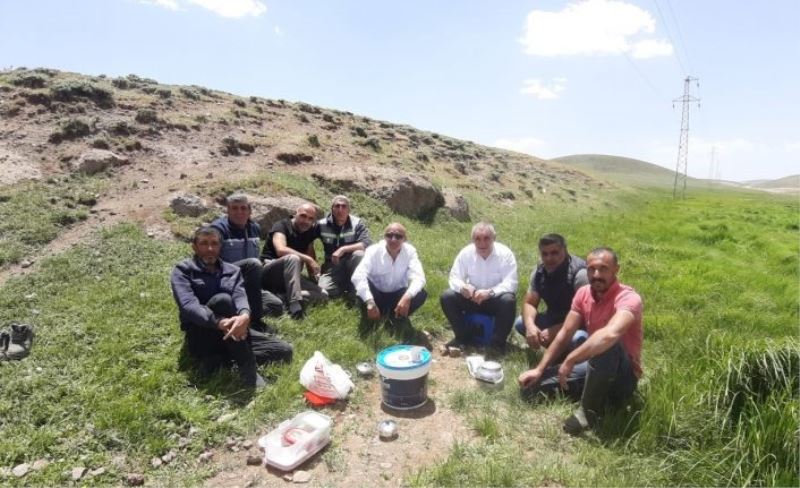 Tekman’da iki mahallede su arızası giderildi